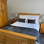 Bridge Farm Hotel